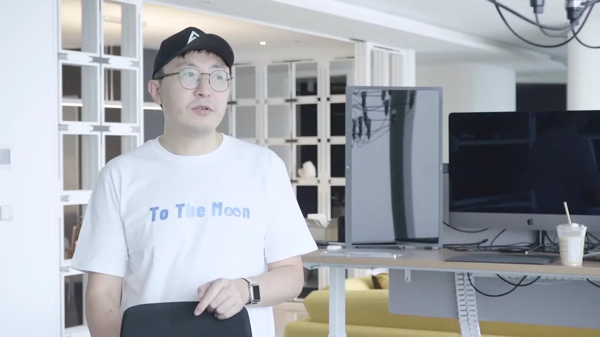 香港加密货币 OTC 抢案「30秒搬走10亿日圆」，警逮15人包括主脑、赃款还没寻获