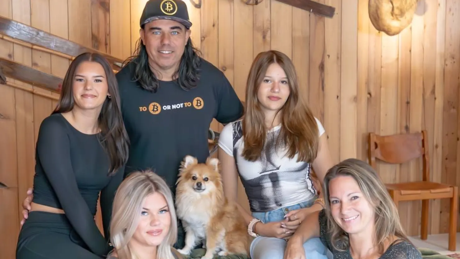 Glassnode 报告：30% 比特币流通量已被机构与政府掌握，推动 BTC 走向国家级储备